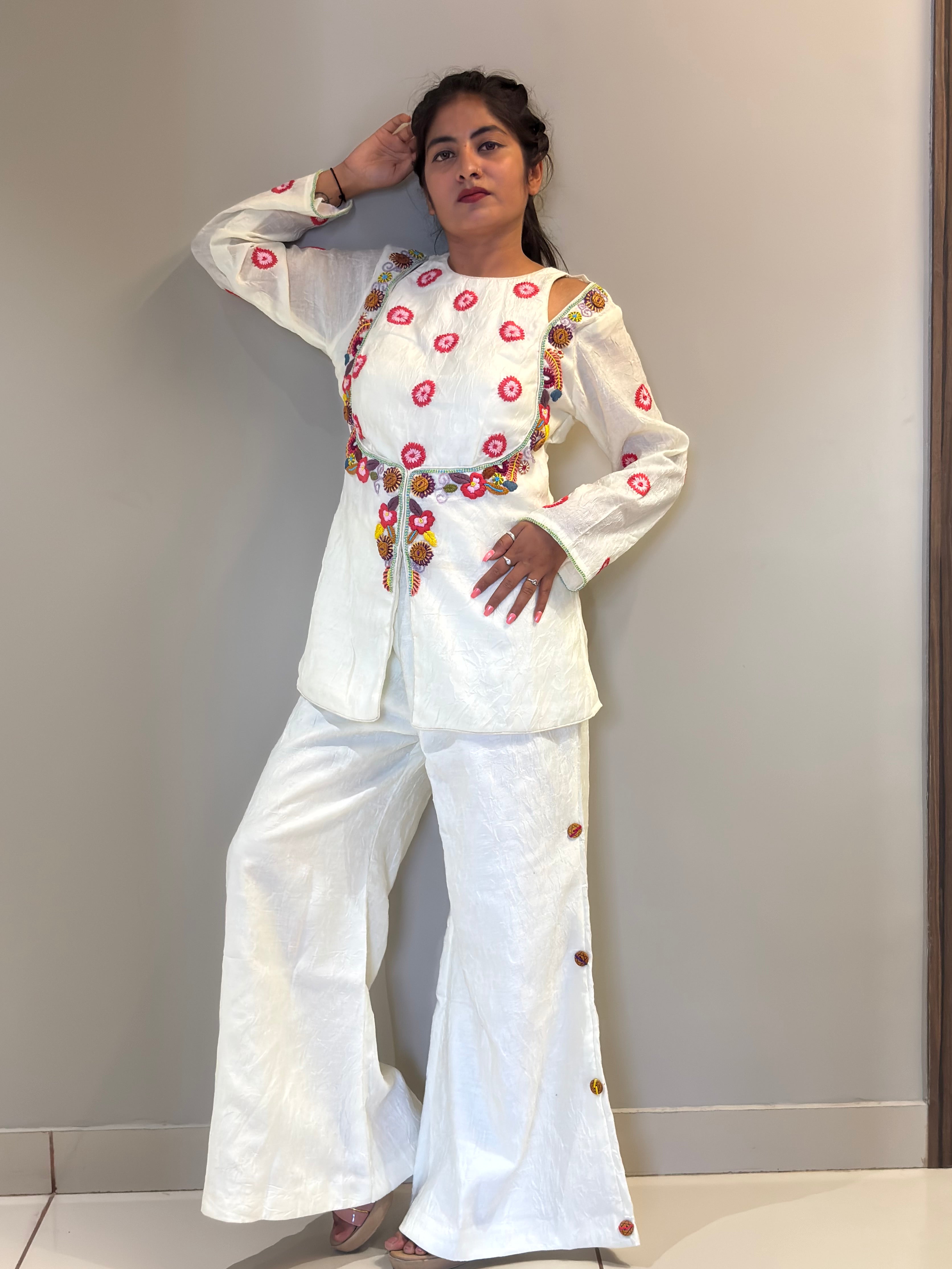 White Floral Embroidered Cutout Set