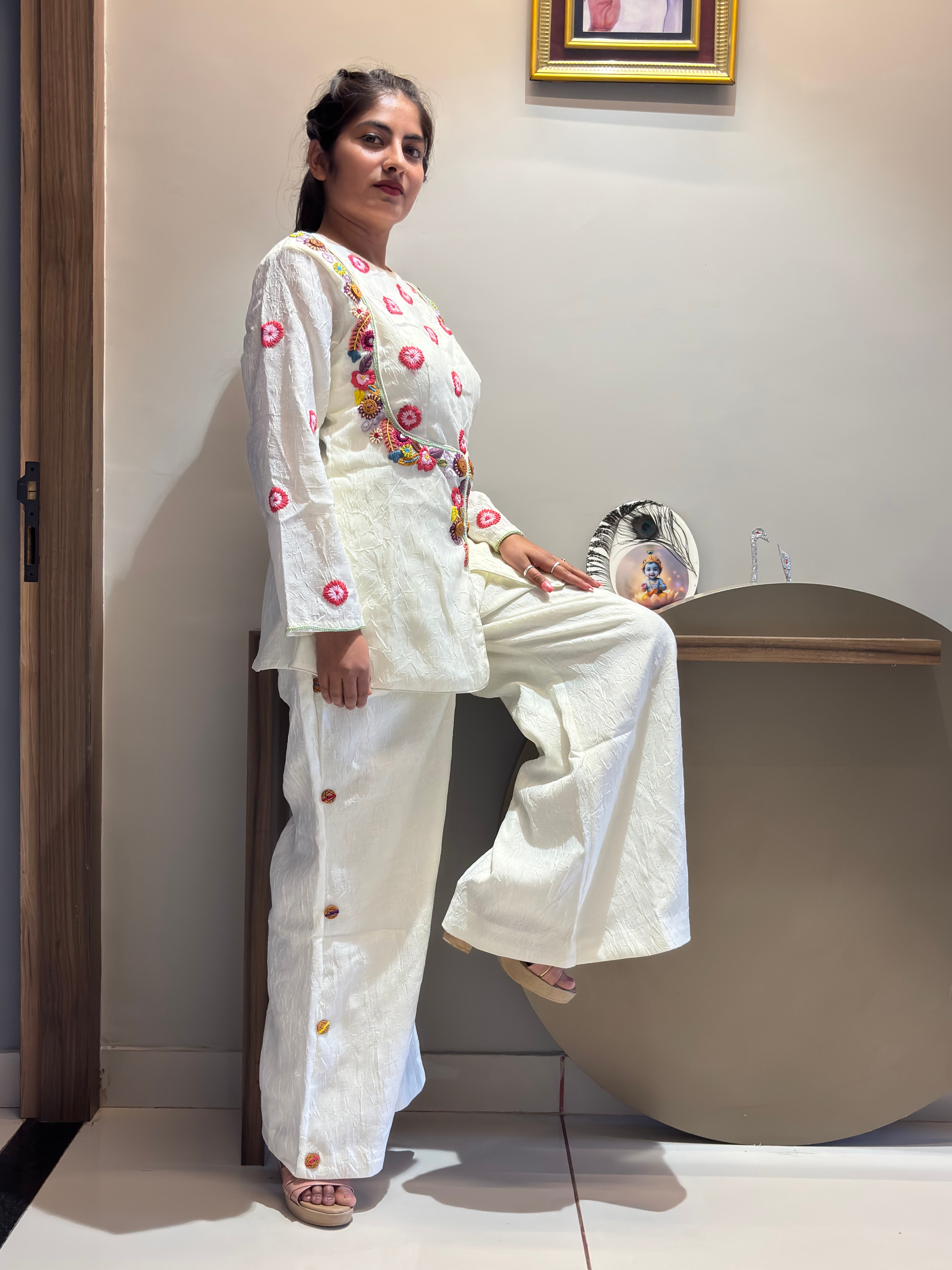 White Floral Embroidered Cutout Set